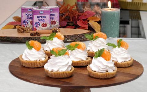 Slavske korpice sa šlagom i moja kravica slatka pavlaka